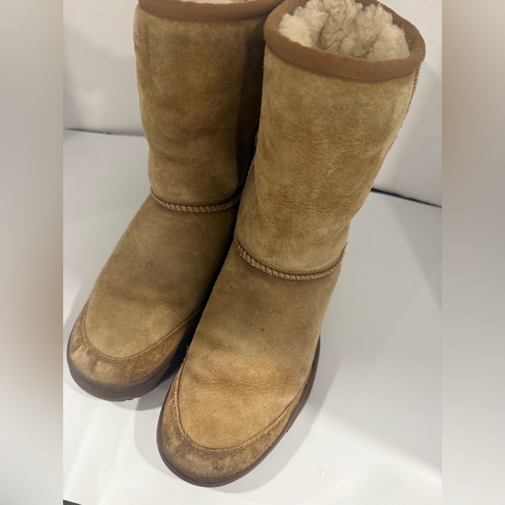 Ugg chestnut Boot - image 10
